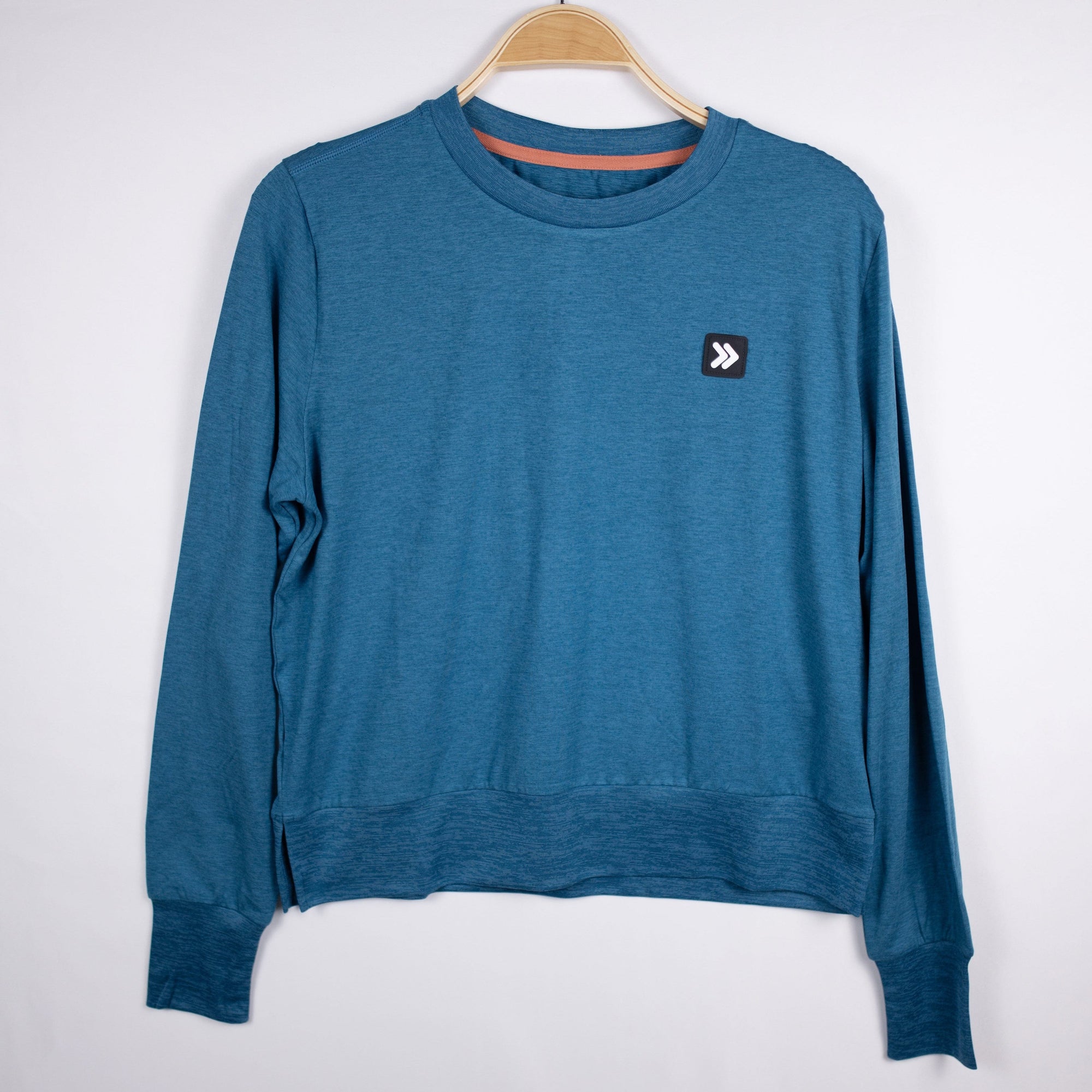 MOVE sport apparel Blue Heather Ashes / XS Women’s Essential Crew Neck Sweatshirt