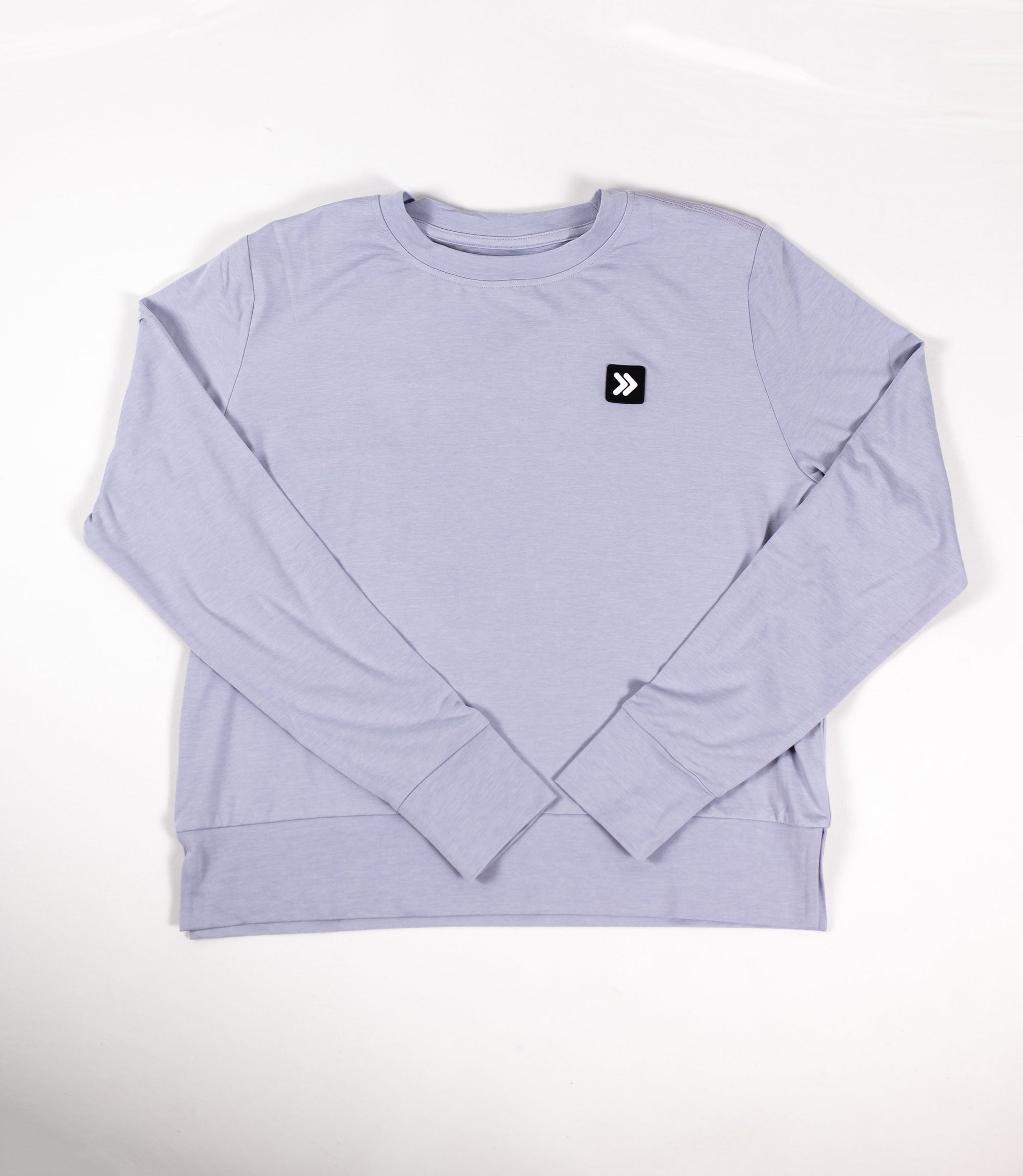 MOVE sport apparel Icelandic Blue / XS Women’s Essential Crew Neck Sweatshirt