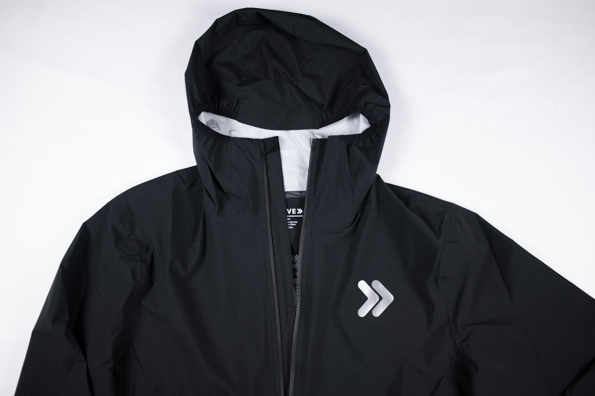 MOVE sport apparel Men’s AquaLight Packable Jacket