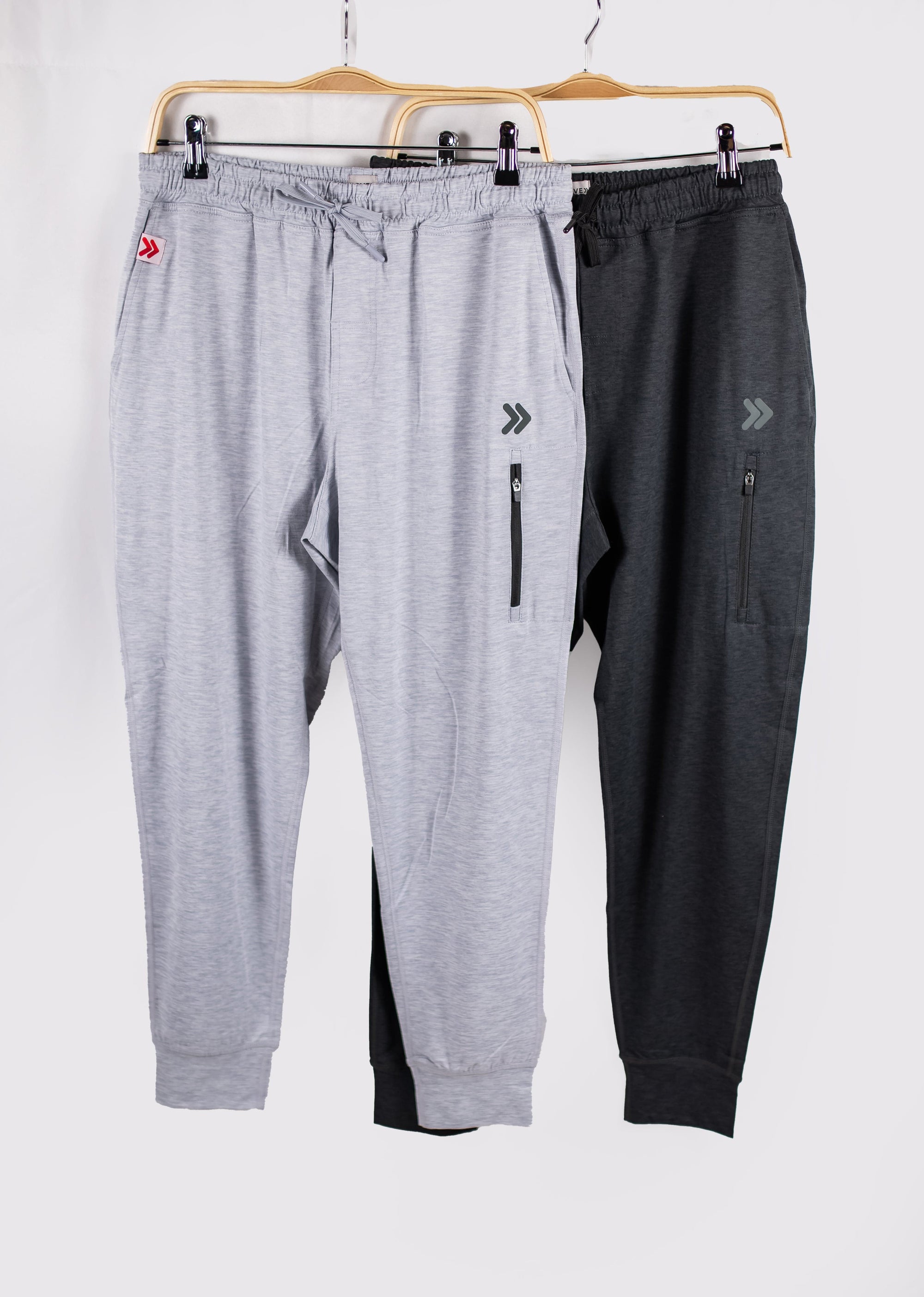 MOVE sport apparel Men's Essential Jogger Black Label