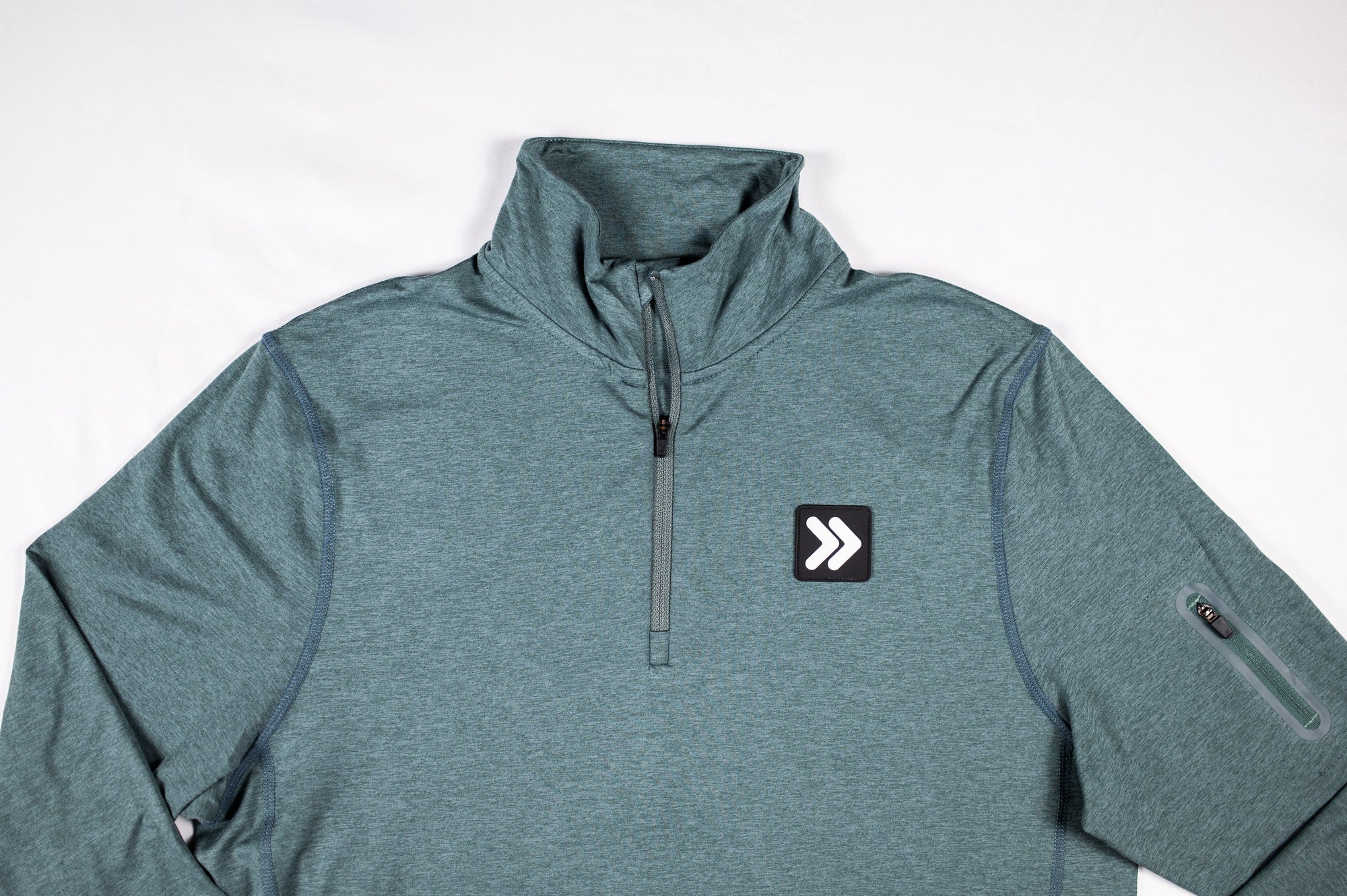 MOVE sport apparel Men’s Essential Quarter Zip Pro