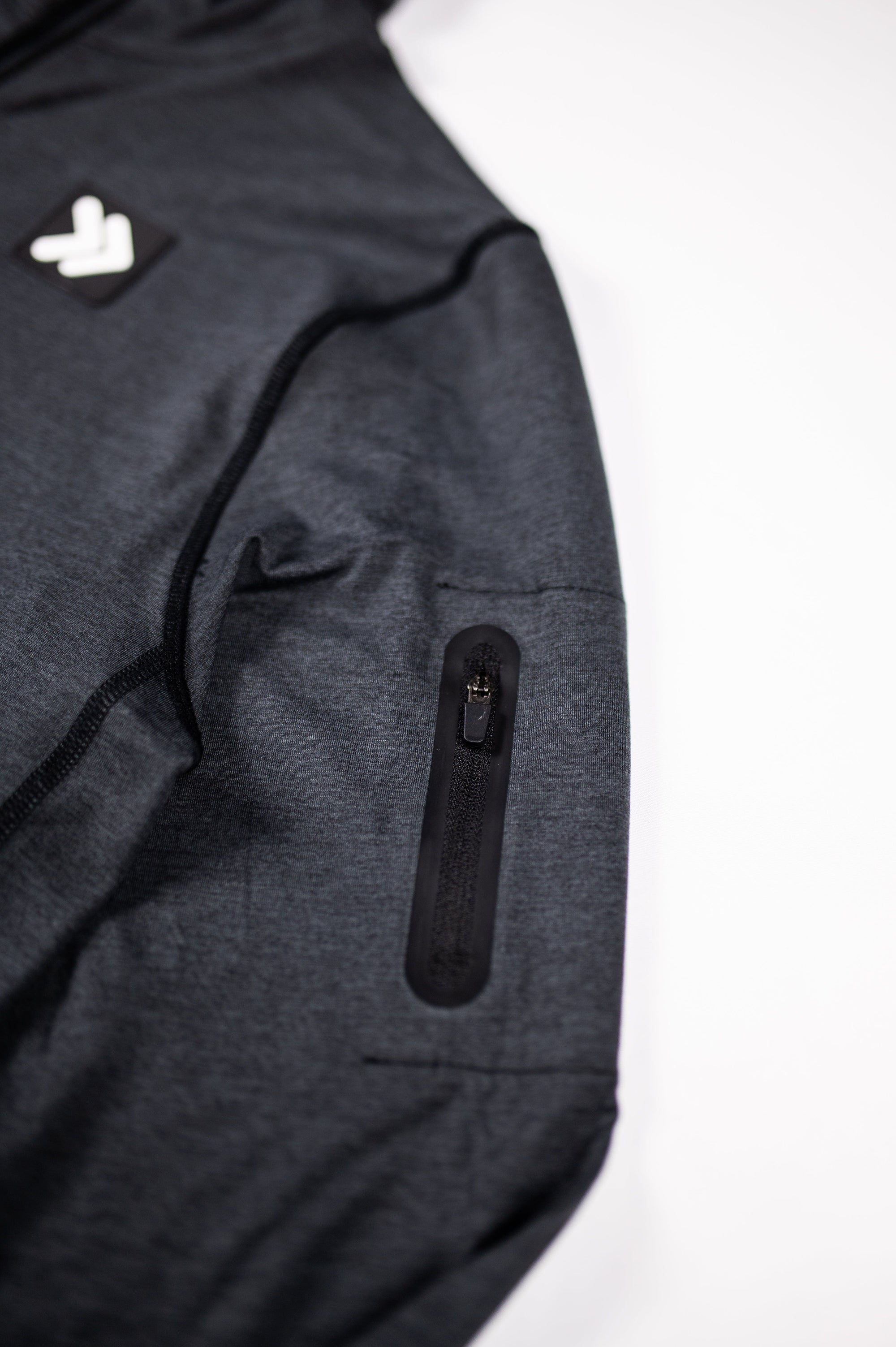 MOVE sport apparel Men’s Essential Quarter Zip Pro