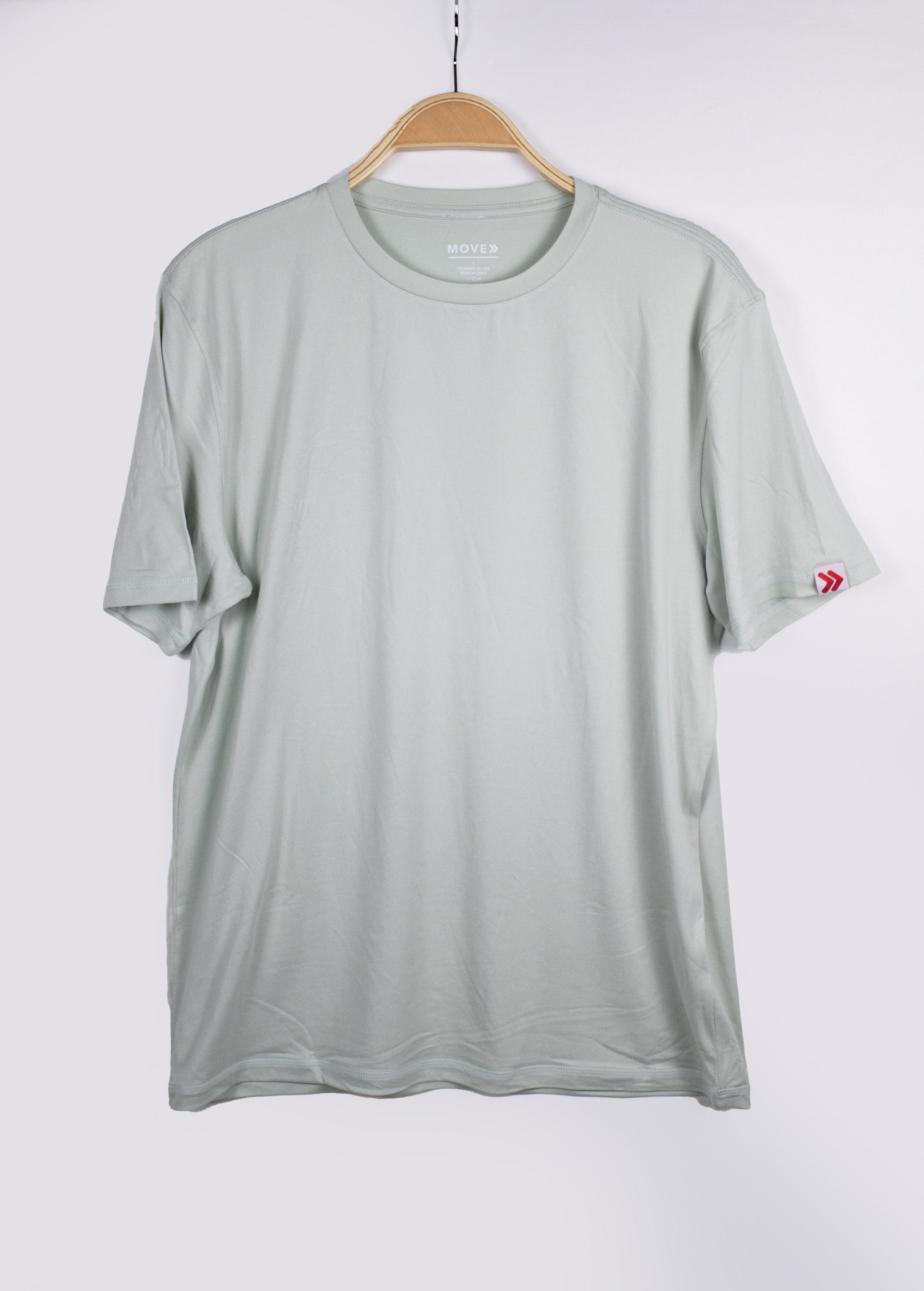 MOVE sport apparel Men’s Essential Short Sleeve