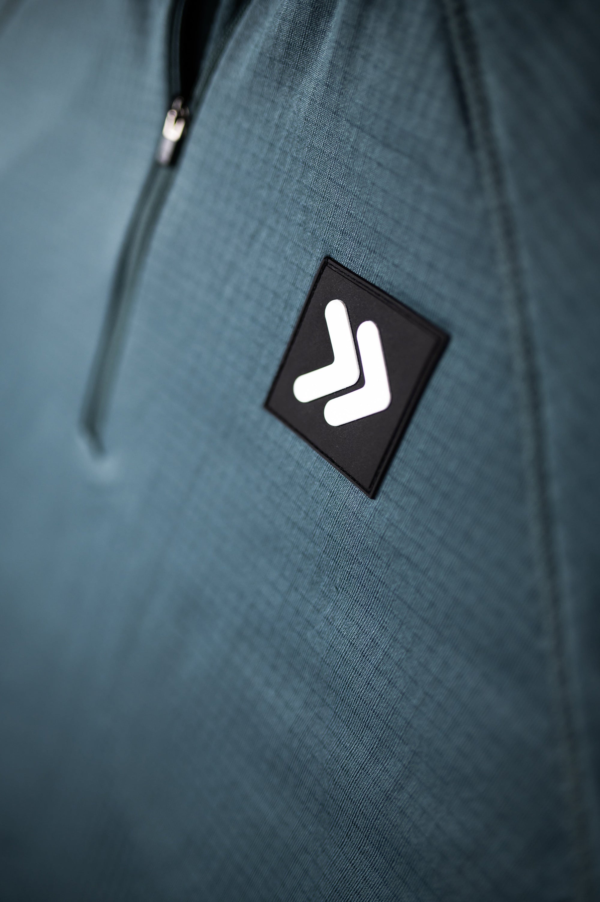 MOVE sport apparel Men's Waffle Quarter Zip