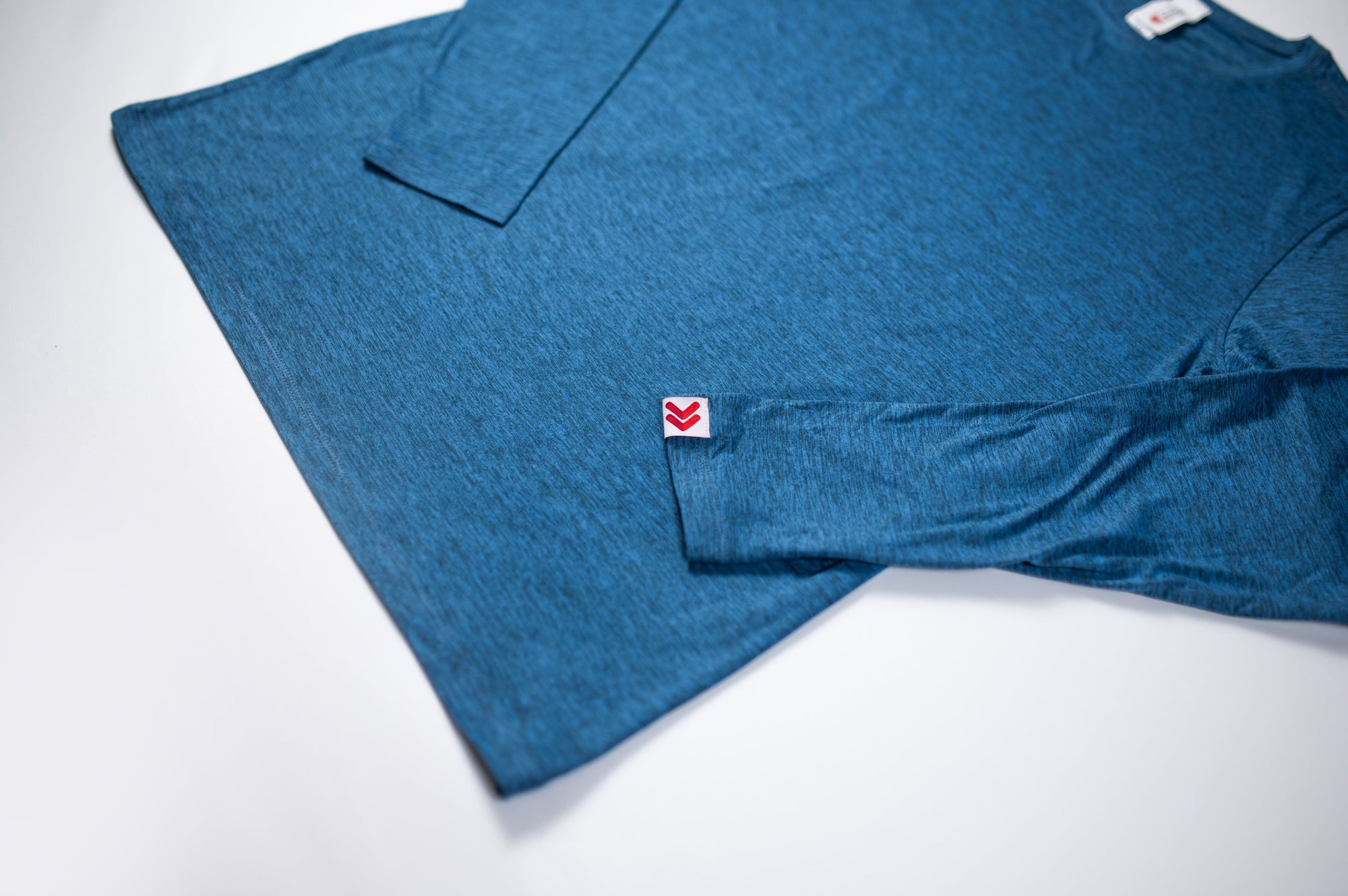 MOVE sport apparel MENS ESSENTIAL LONG SLEEVE - BLUE MIRAGE