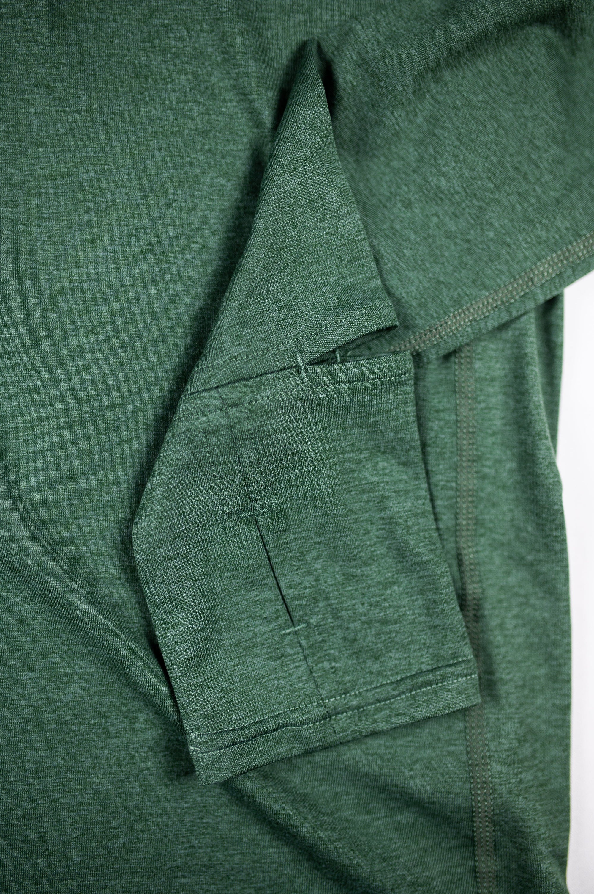 MOVE sport apparel Women's Essential Quarter Zip Pro