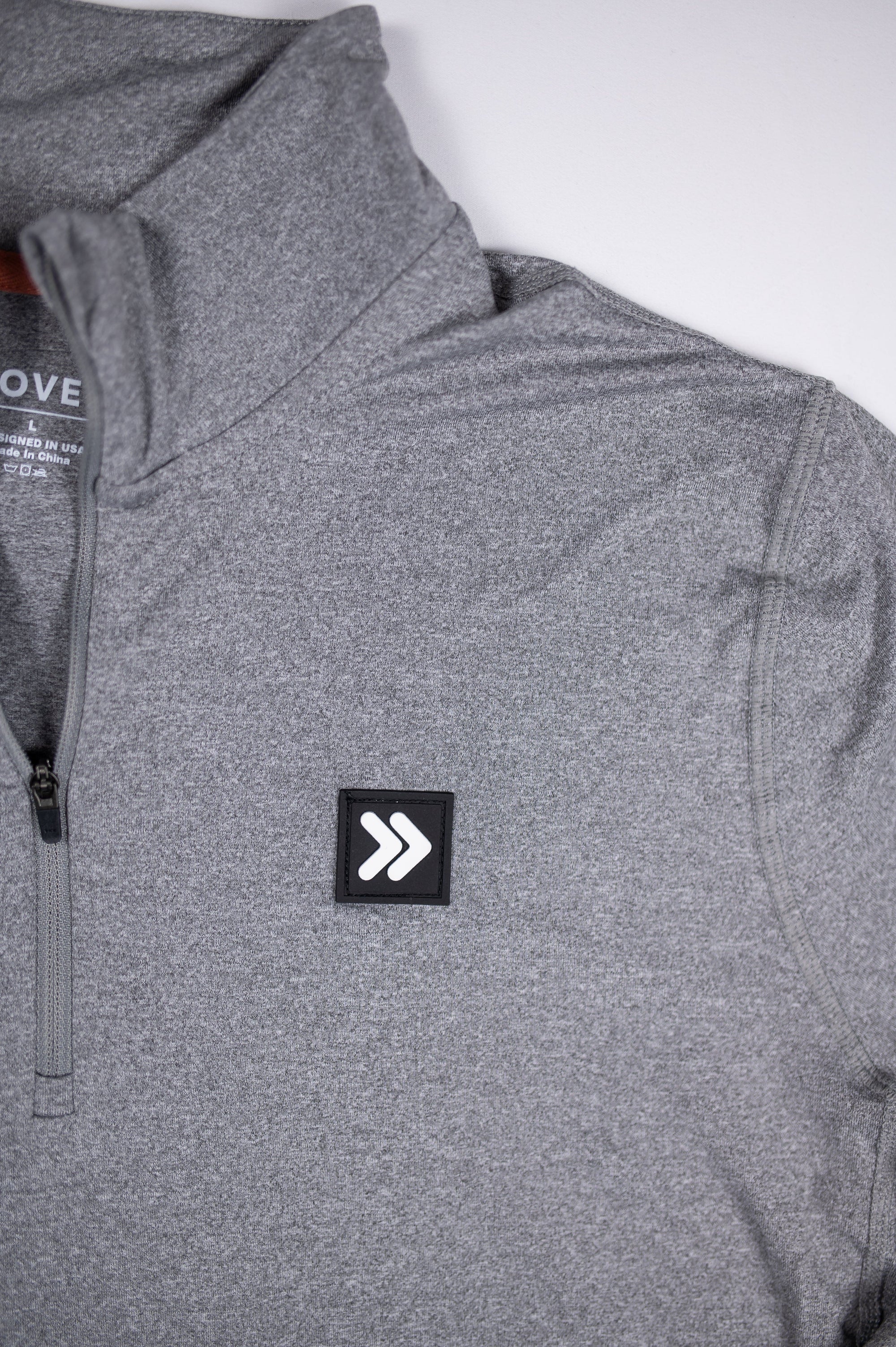 MOVE sport apparel Women's Essential Quarter Zip Pro