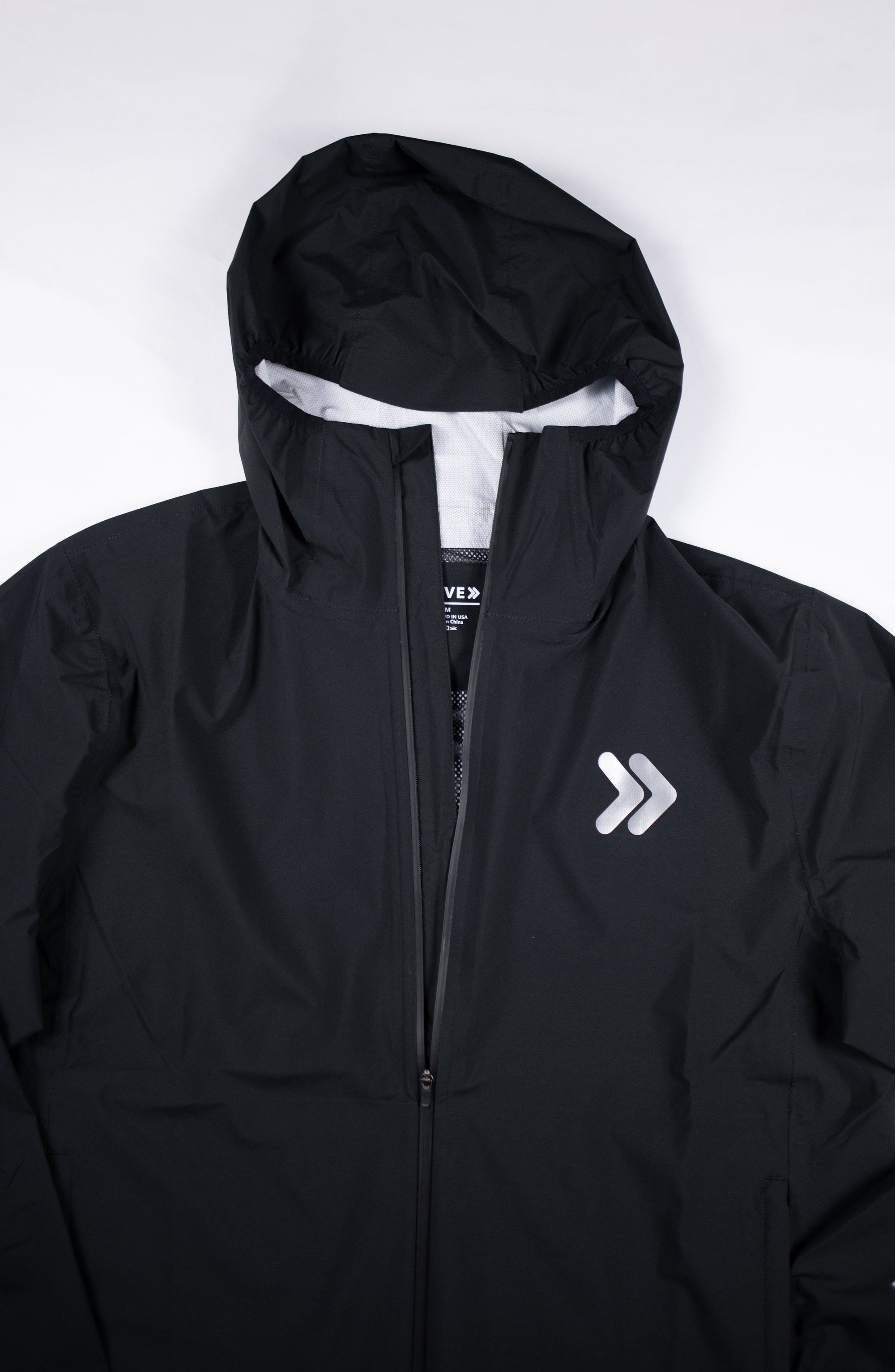 MOVE sport apparel Men’s AquaLight Packable Jacket