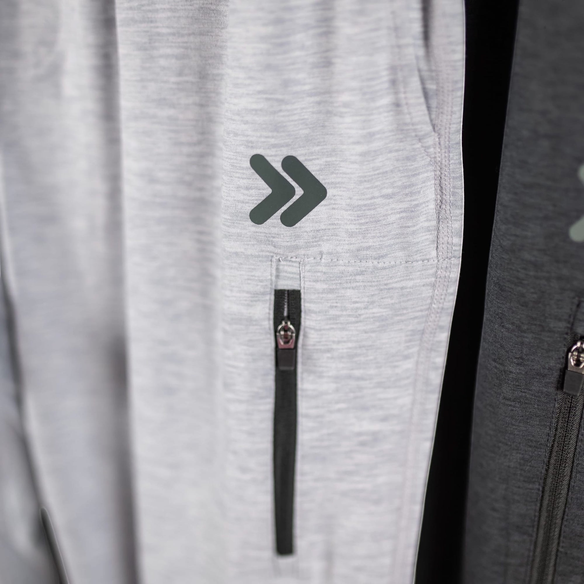MOVE sport apparel Men's Essential Jogger Black Label