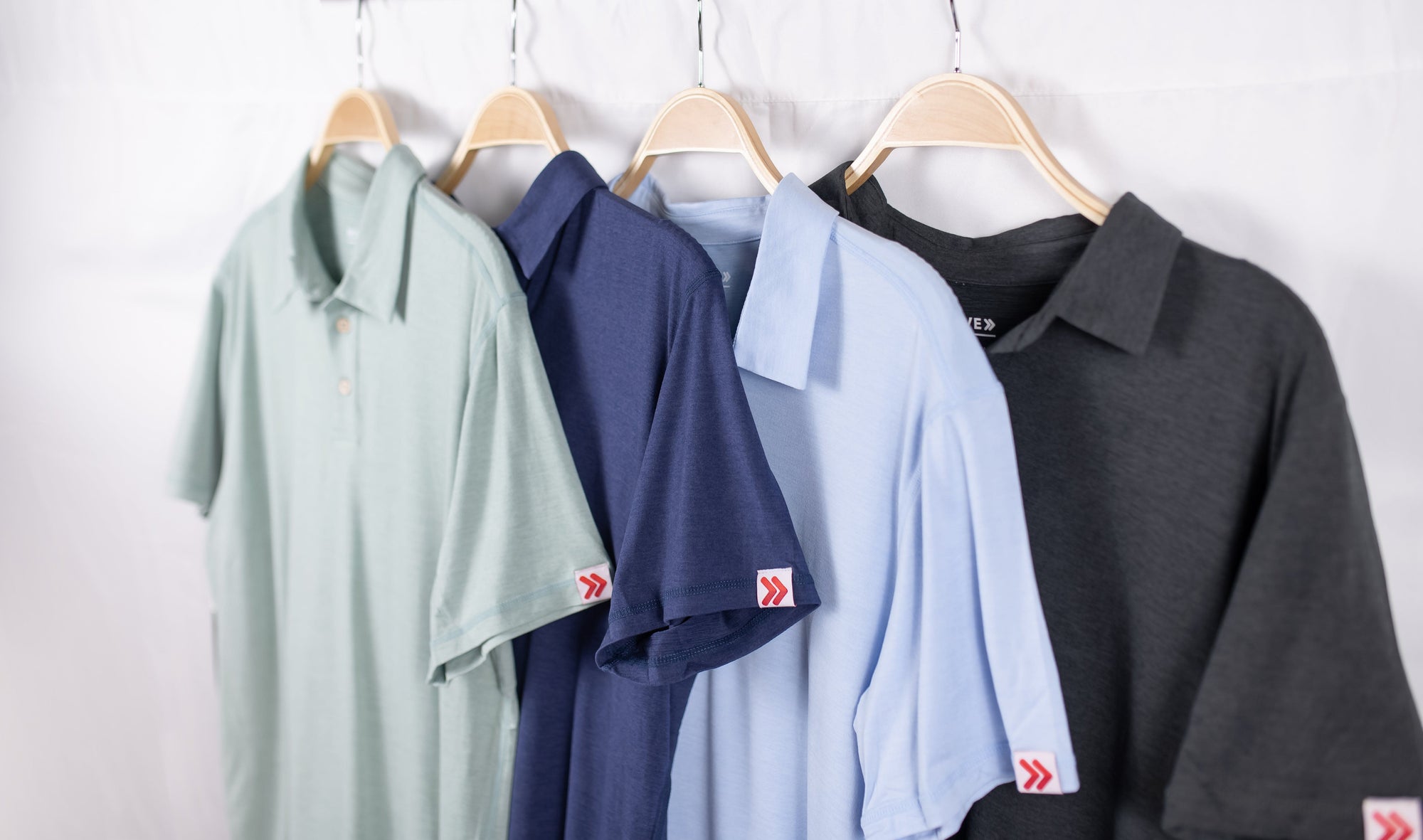 MOVE sport apparel Men’s Essential Polo