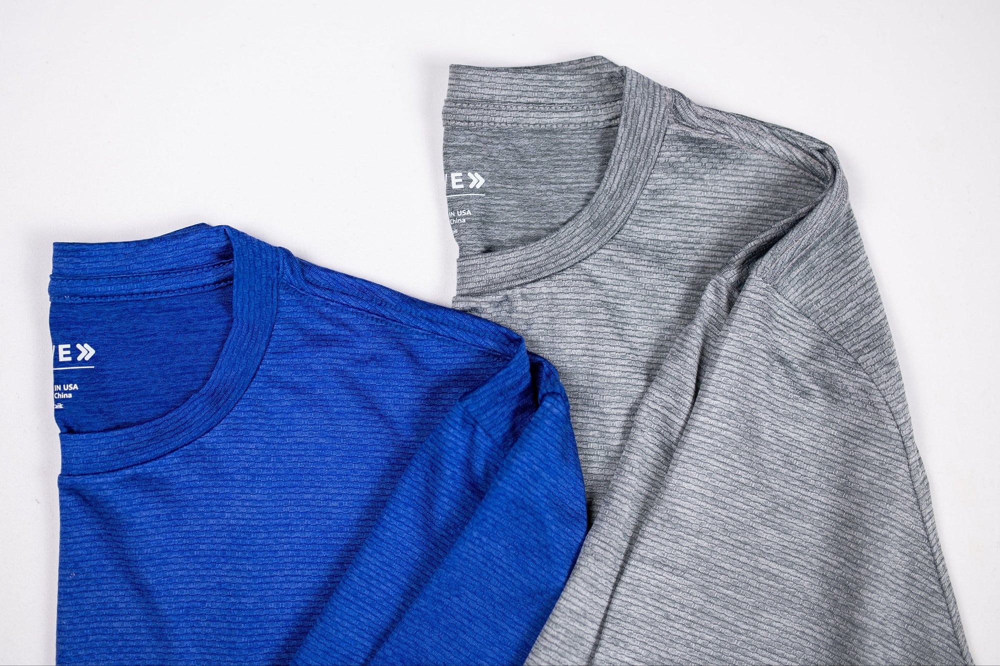 MOVE sport apparel Men&#39;s LuxDry Short Sleeve