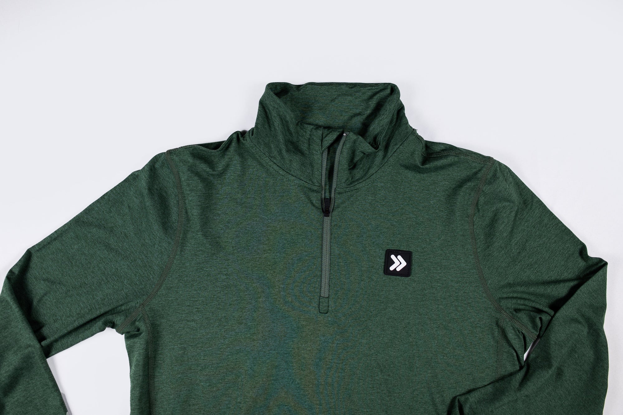 MOVE sport apparel Women&#39;s Essential Quarter Zip Pro